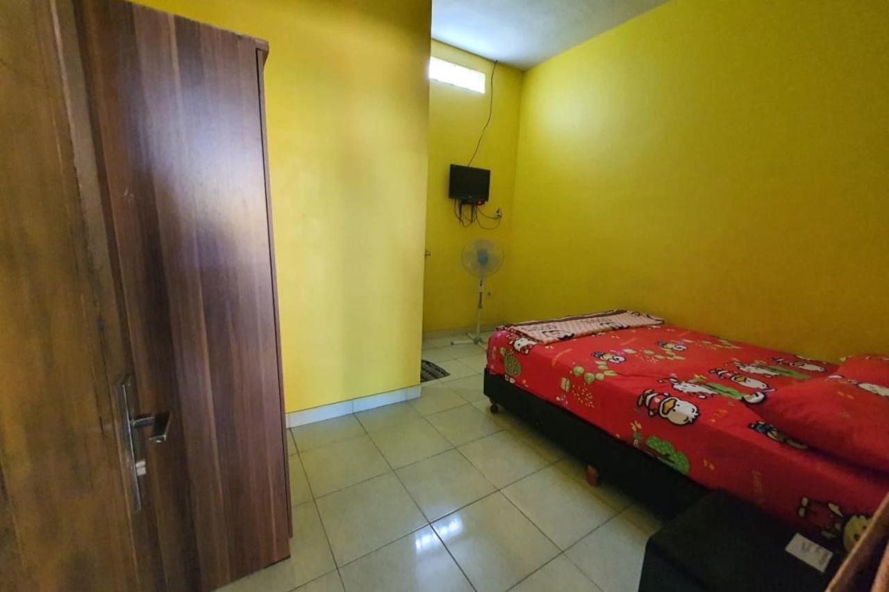 Apartamento New Puri Amalia Banyuwangi  Exterior foto