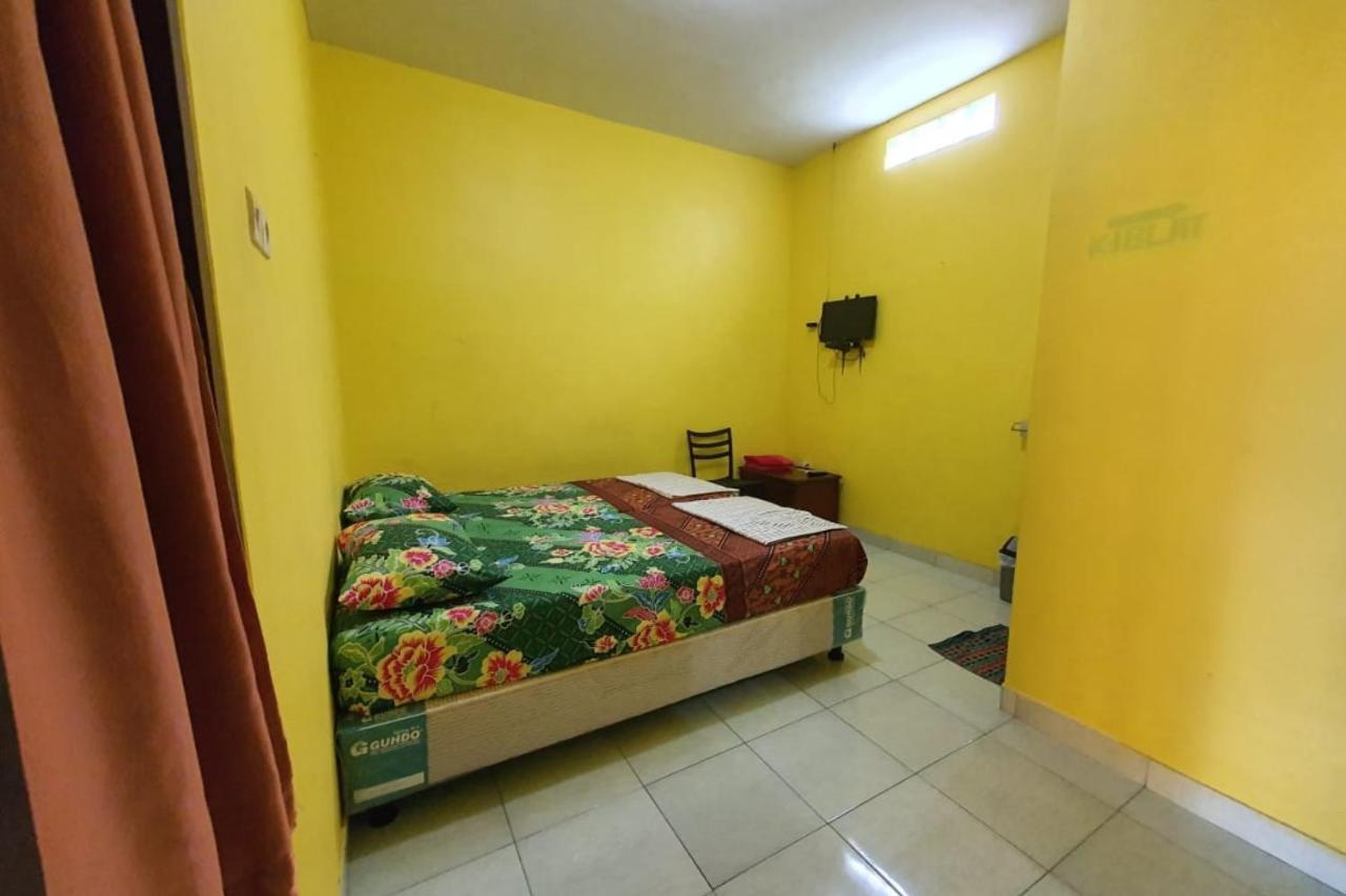 Apartamento New Puri Amalia Banyuwangi  Exterior foto
